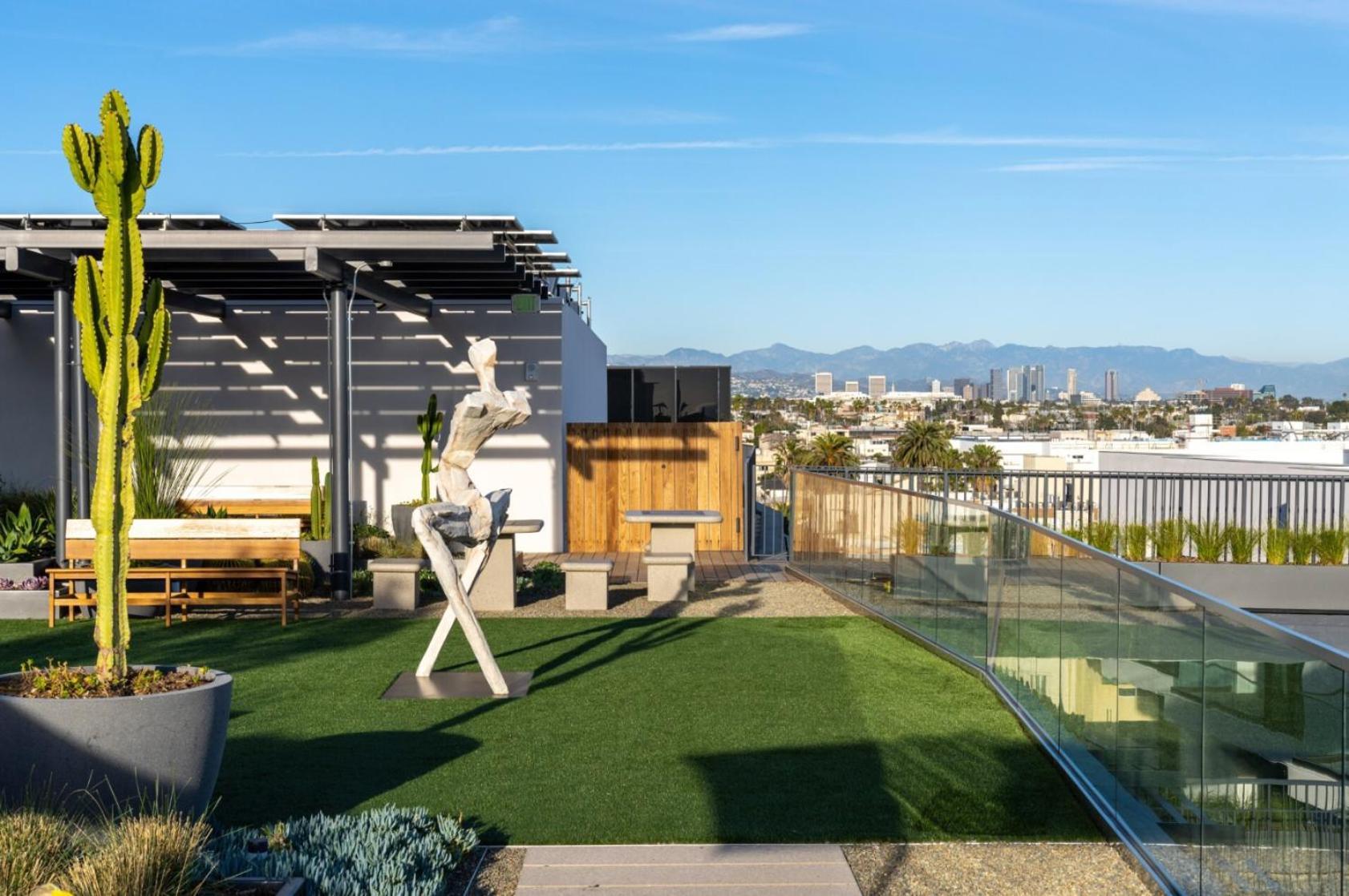 The Garnet - Full Ocean View 2br W Private Rooftop * Los Angeles